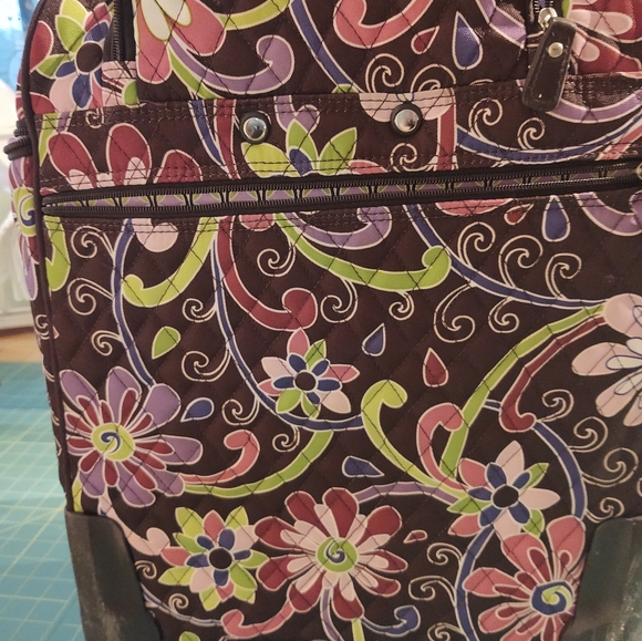 Vera Bradley Rolling Suitcase - Retired Pattern - Picture 16 of 16